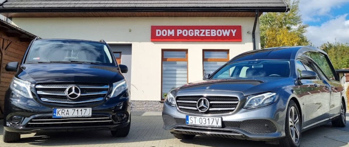 Dom pogrzebowy jochymek, dwa auta transportujące zwłoki